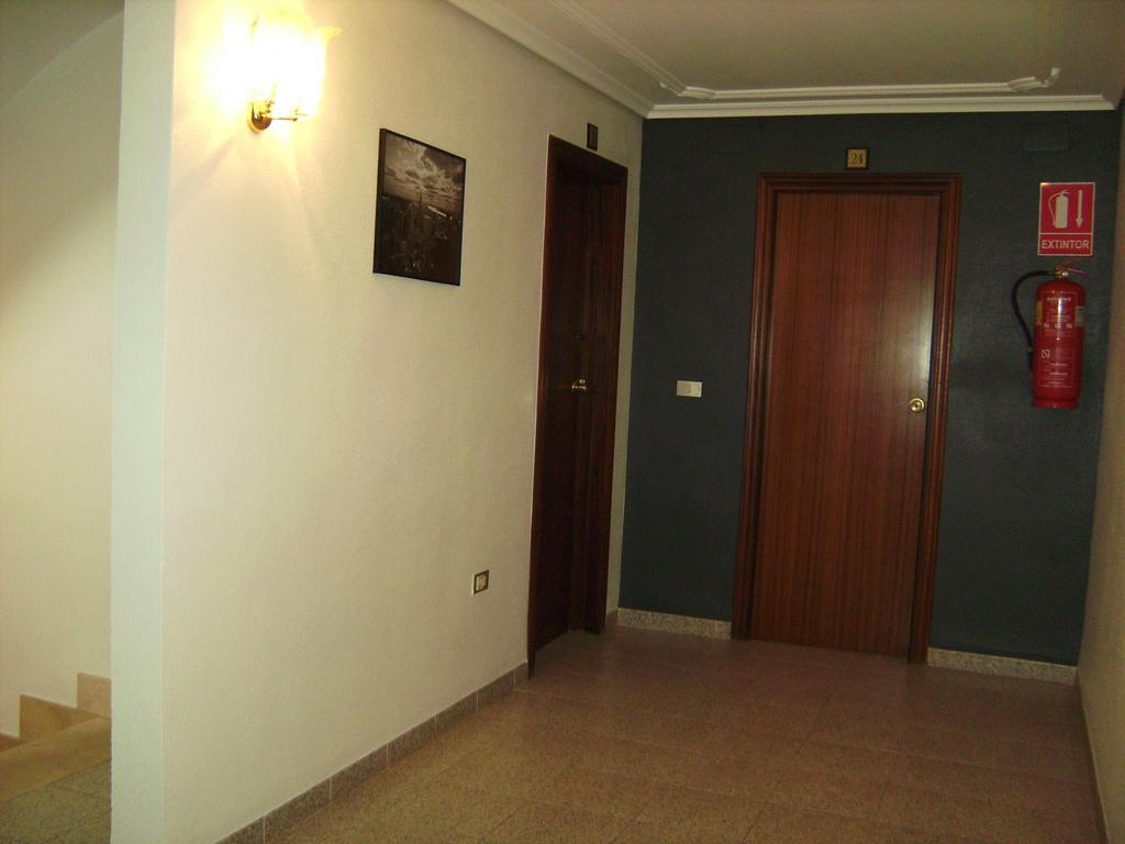 Pension Miami Almazora Buitenkant foto